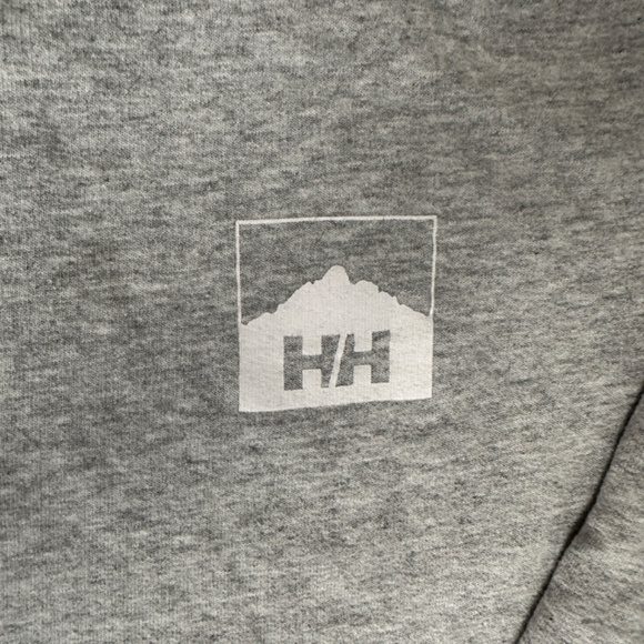 HH woman’s XL sweatshirt - Picture 3 of 4